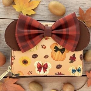 NEW Loungefly Disney Minnie Mouse Fall Pumpkin Wallet Zip Around With Bow Accent